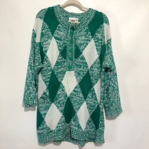 VINTAGE CALAMITY JAYNE SPORT SWEATER SZ S
GREEN AND WHITE